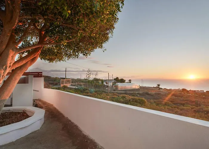 Сasa de vacaciones Pisaverde, A Peaceful Haven Between The Sea And Teide El Pris