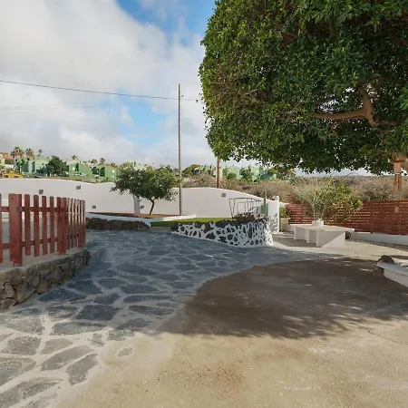 Holiday home Pisaverde, A Peaceful Haven Between The Sea And Teide